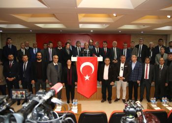 Türkiye Odalar ve Borsalar Birliği öncülüğünde 81 ilde eş zamanlı olarak düzenlenen ortak basın toplantısı Mersin ve İlçelerinde bulunan sivil toplum kuruluşları başkanlarının katılımı ile yapıldı.