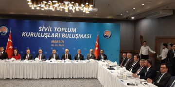 Başkan H. Ruhi Koçak, Cumhurbaşkanı Yardımcısı Sn. Fuat Oktay’ın Mersin’de sivil toplum kuruluşlarının temsilcileri ile bir araya geldiği toplantıya katıldı