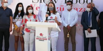 Tarsus Yeryüzü Pazarı Renk Kattı