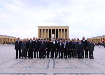 TARSUS TSO ANITKABİR’DE ATA’NIN HUZURUNDA