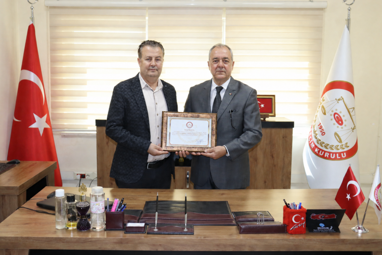 Tarsus TSO Yönetim Kurulu Başkanı Hıdıroğlu Mazbatasını Aldı